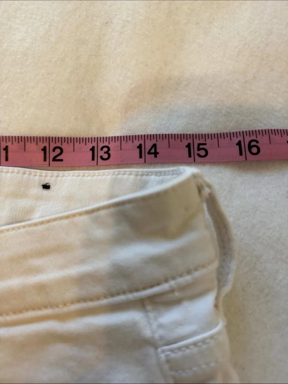 KUT from the Kloth Jane White Distressed Denim Long Shorts Size 4 Frayed Hem